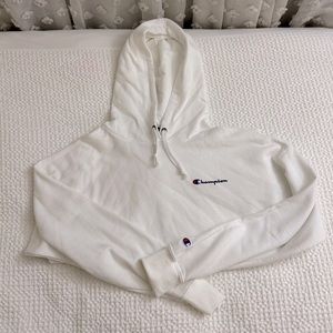NWT CHAMPION White Hoodie w/ logo